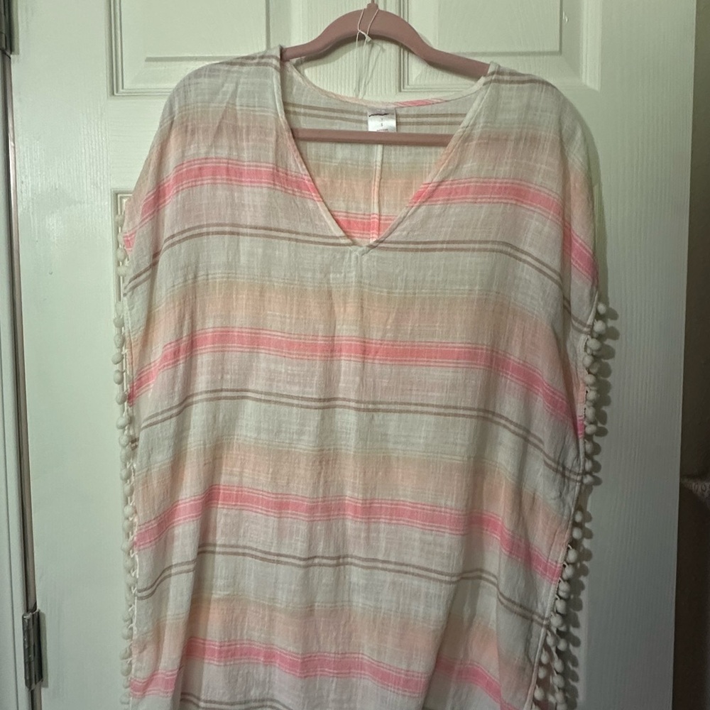 Xhilaration Gray and Pink Boxy Tunic Swim Coverup
